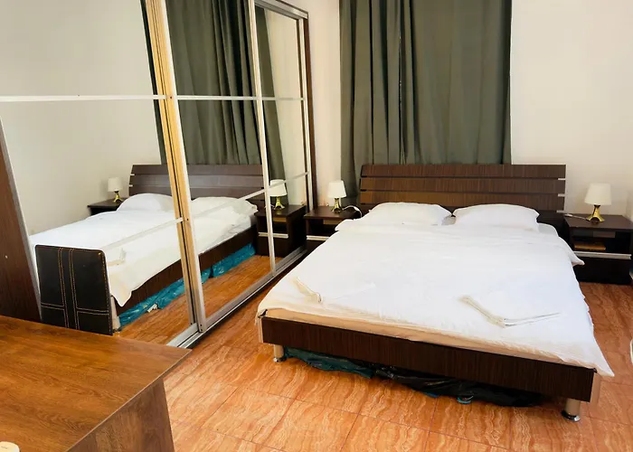 Dxn 9 By Center アパート