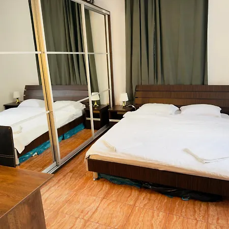 Dxn 9 By Center Apartment